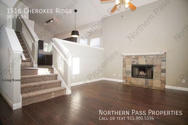 Building Photo - Gorgeous 3 Bedroom Westside Home!