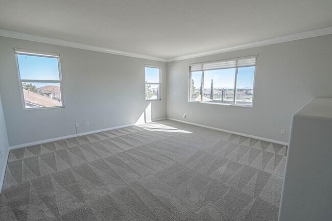 Building Photo - COMING SOON! Stunning 4-Bedroom Home for Rent in Palmdale!