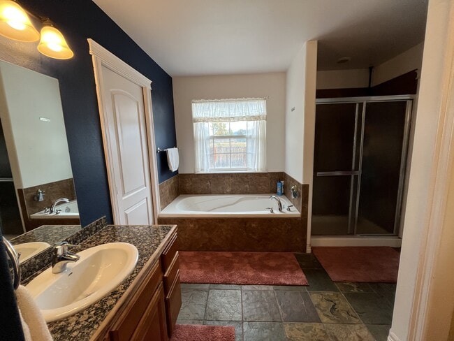 Building Photo - 312 High Meadows Dr