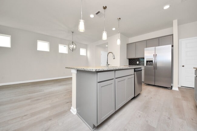 Building Photo - 15523 Fathom Line Wy