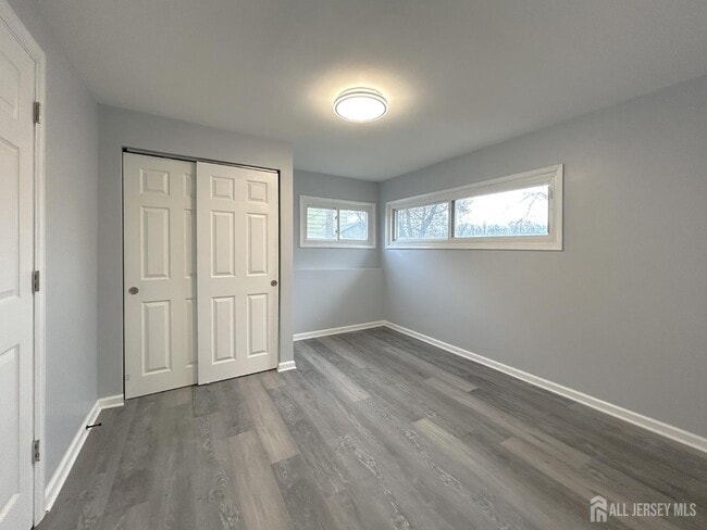 Building Photo - 36 Arden St