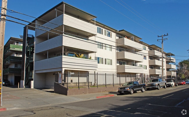 Building Photo - Water Front Apartments