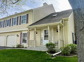 Building Photo - 2670 College Hill Cir