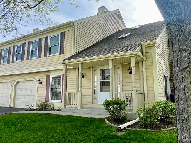 Building Photo - 2670 College Hill Cir