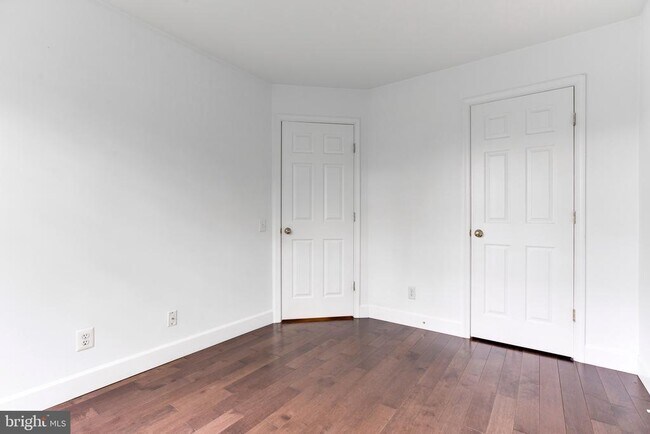 Building Photo - 6021 Riddle Walk