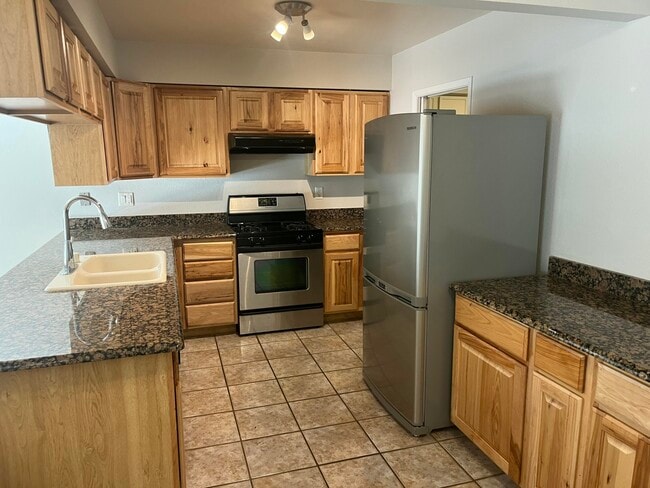 Building Photo - 4449 Walden Ln NE