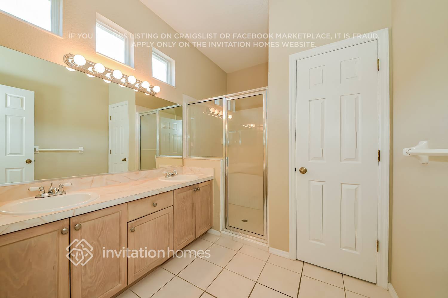 Building Photo - 12255 Hollybush Terrace