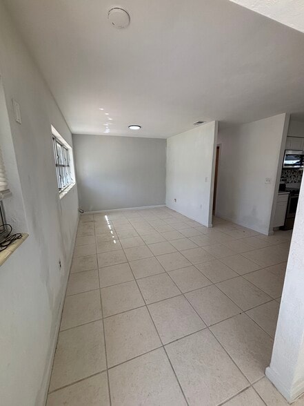 Building Photo - 12 Catalina Dr