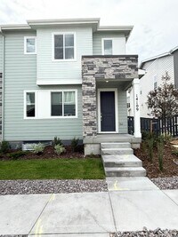 Building Photo - 14109 Deertrack Ln