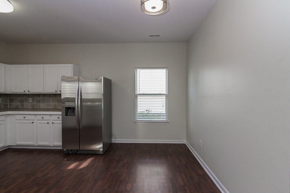 Building Photo - 15134 De Havilland Dr