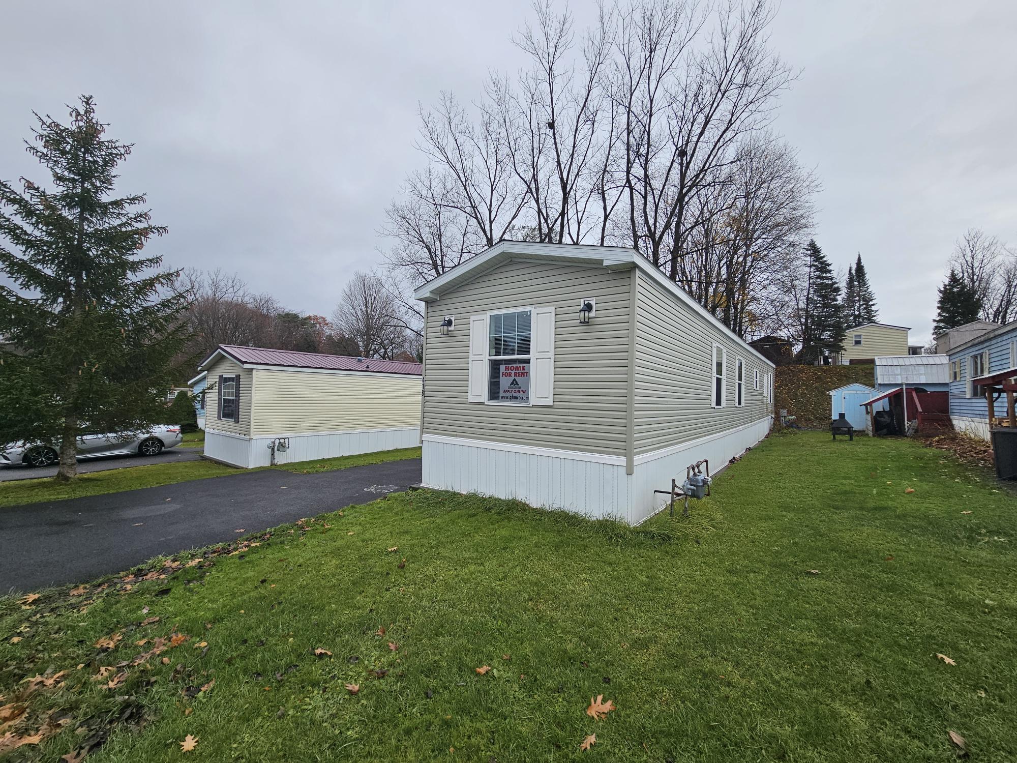 Building Photo - 418 Tulip Dr