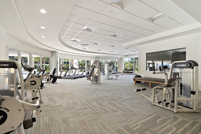 Building Photo - 2700 Donald Ross Rd