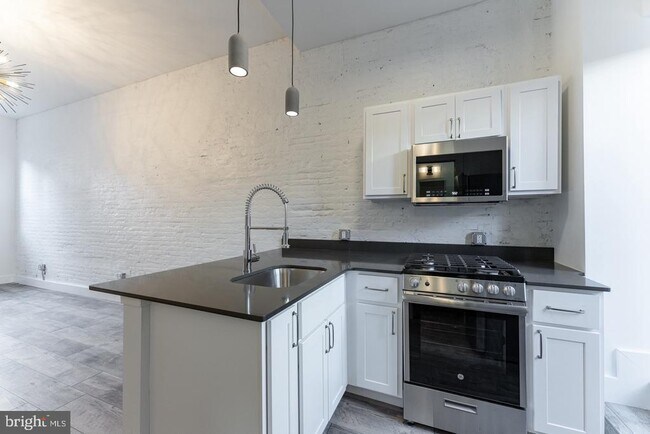 Building Photo - 2208 Taggert St