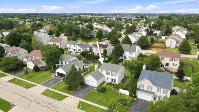 Building Photo - 10570 Wing Pointe Dr