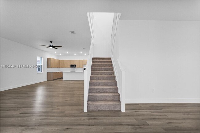 Building Photo - 4422 SW 122nd Ter