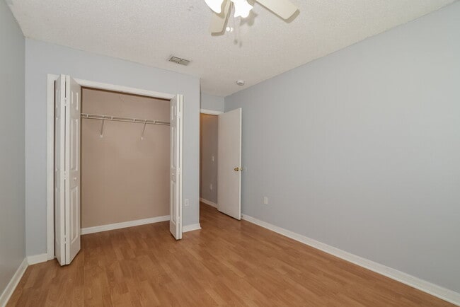 Building Photo - 6845 Ebans Bend