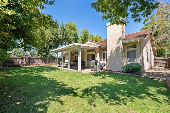 Building Photo - 206 Bowden Ct
