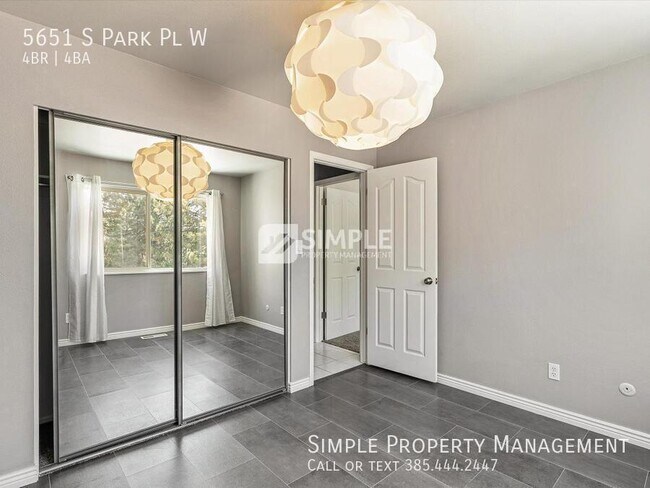 Building Photo - 5651 S Park Pl W