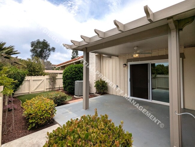 Building Photo - 12435 Rios Rd