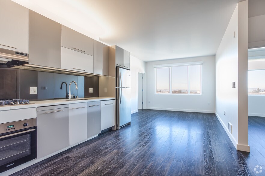 2BR,2BA - Aquatic Higby