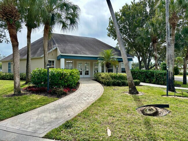 Building Photo - 26728 Little John Ct