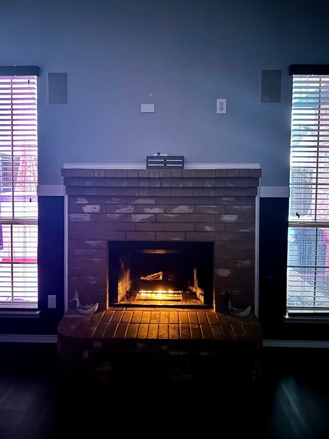 Building Photo - 4817 Salmon Run Way