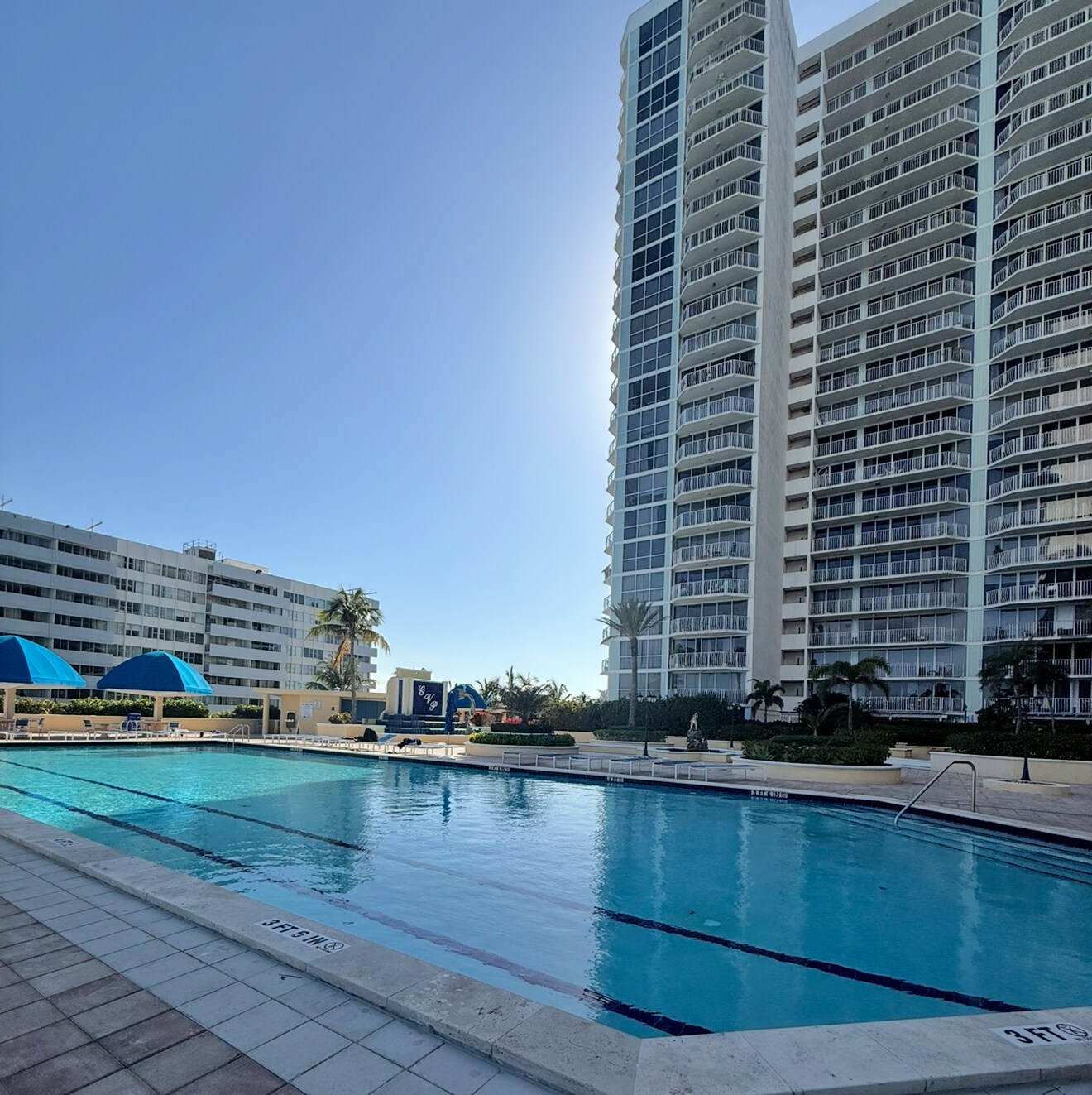 Building Photo - 7601 E Treasure Dr