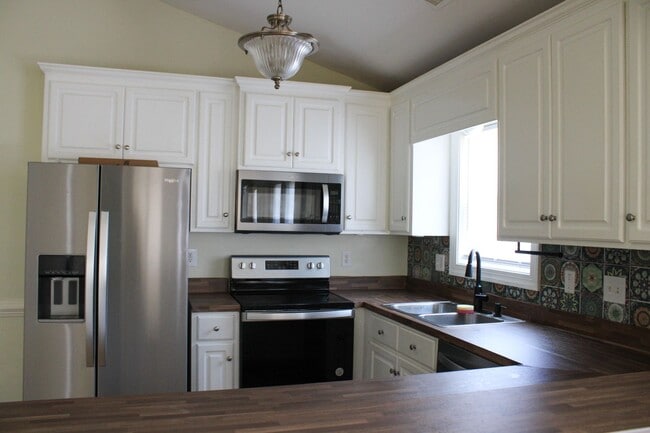 Building Photo - 4325 Blazing Star Ln NW