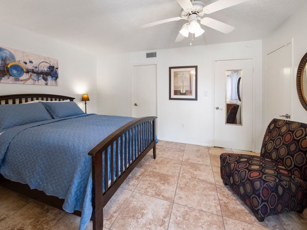 Building Photo - 7400 College Pkwy