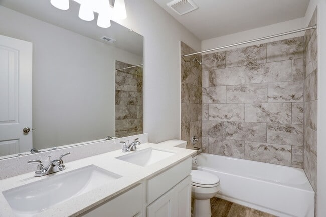 Building Photo - 6823 Escondido Dr