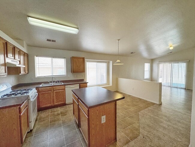 Building Photo - 2309 Iron Gate Trail SW