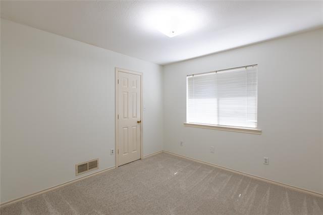 Building Photo - 1400 Sacramento Terrace