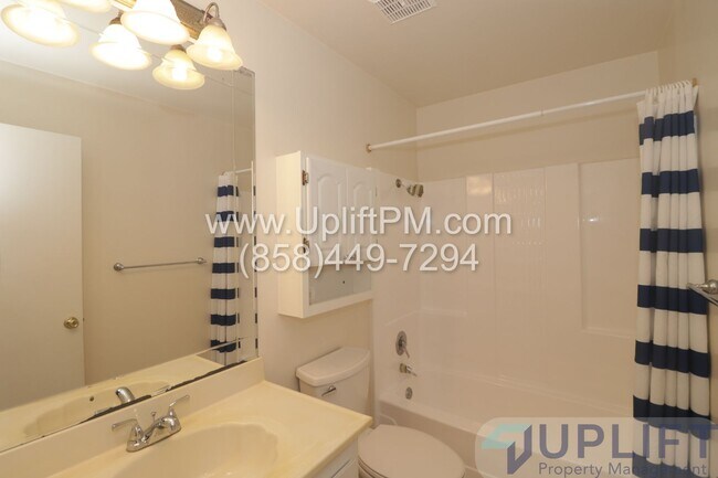 Building Photo - Spacious 4 Bedroom Home in Prime Mira Mesa Location- MOVE IN SPECIAL $300 OFF FIRST MONTH'S RENT!!