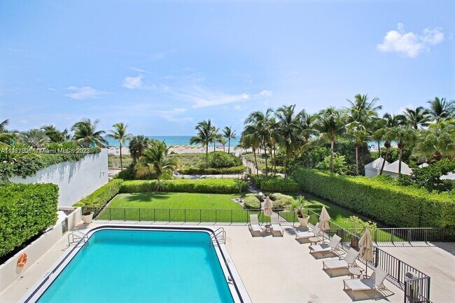 Building Photo - 1623 Collins Ave