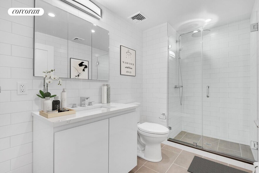 Building Photo - 153 Mercer St