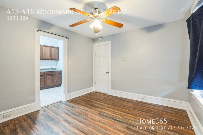 Building Photo - 413-415 Woodward St-413- Apt 2