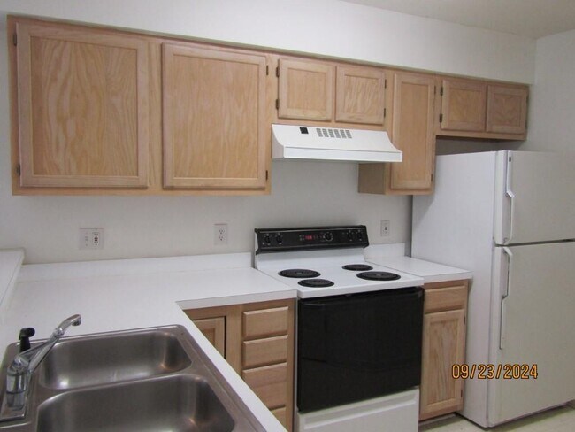 Building Photo - 619 Tupelo Ln