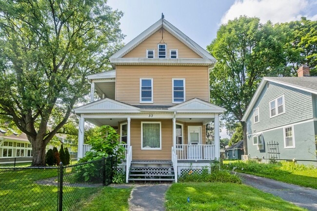 Primary Photo - 33 Noble St