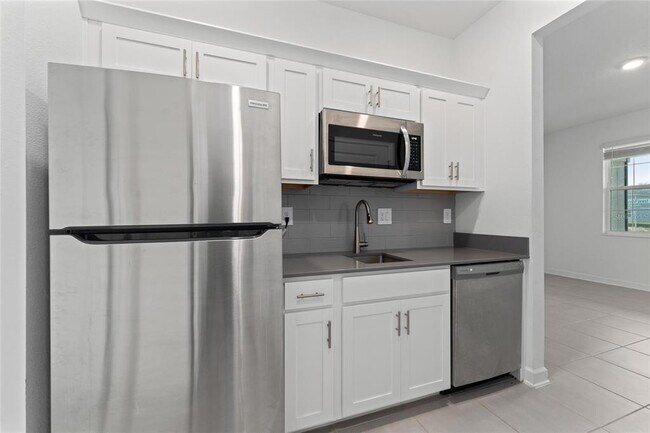 Building Photo - 4751 Waltham Forest Dr