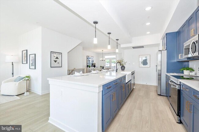 Building Photo - 1631 Blacksmith Wy