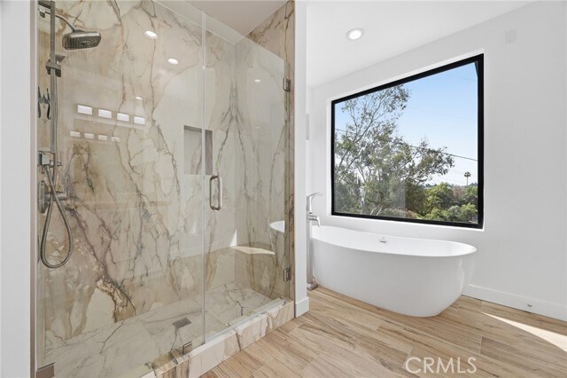 Building Photo - 6565 Pickwick St