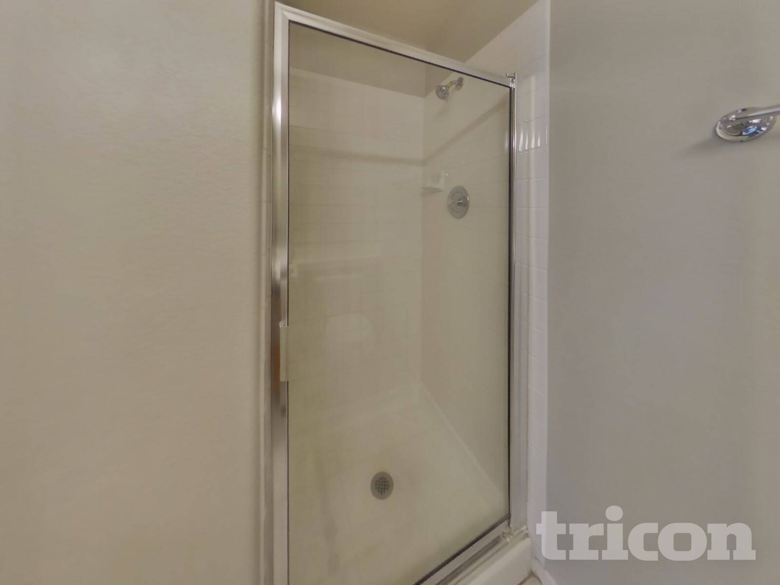 Building Photo - 9221 Valador Ave