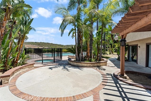 Building Photo - 15360 Metropol Dr