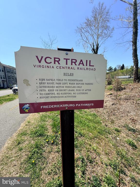 Building Photo - 315 Willis St