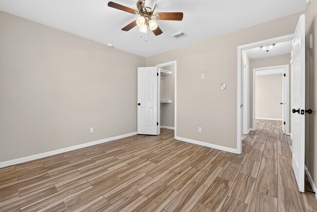 Building Photo - 4706 Colby Dr