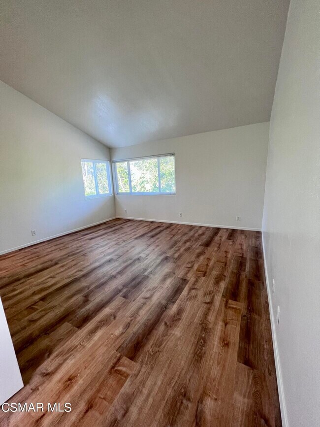 Building Photo - 937 Shadow Lake Dr