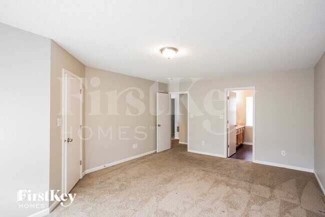 Building Photo - 1353 Cypress Dr