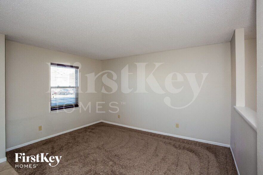 Building Photo - 9447 W Constellation Dr