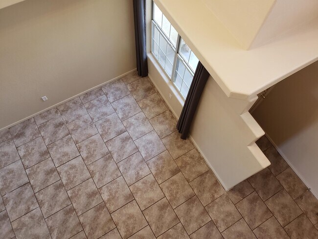 Building Photo - 3854 Van Ess Ct