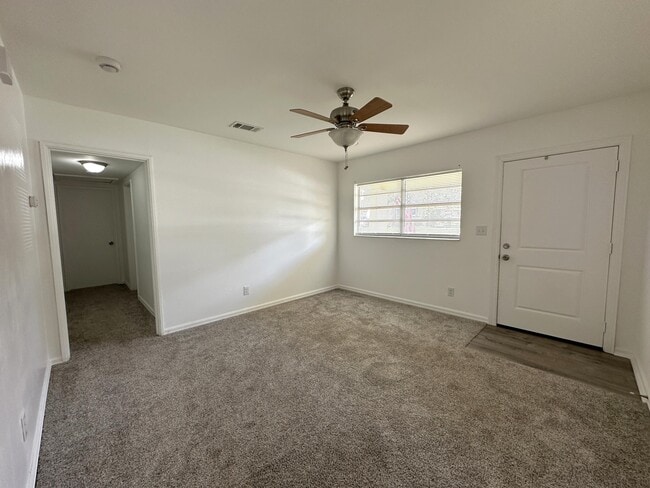 Building Photo - 110 Tyner Dr